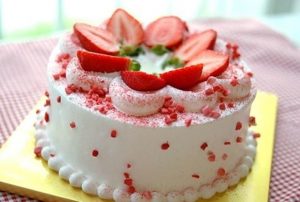 Bánh sinh nhật đẹp, món quà vô cùng đáng yêu.