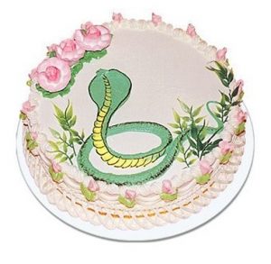 Bánh sinh nhật hình rắn - ấn tượng, độc đáo