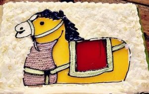 Bánh sinh nhật tuổi ngựa