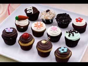 Cùng nhau chiêm ngưỡng các loại bánh kem nhỏ phổ biến nhất thế giới. 3 Cùng nhau chiêm ngưỡng các loại bánh kem nhỏ phổ biến nhất thế giới.