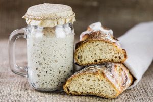 Những điều bạn cần biết về: Men Tự Nhiên - Sourdough Starter