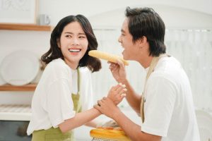 Nam Em hạnh phúc vì được “người ấy” tặng bánh sinh nhật, nhưng bị soi chi tiết nghi “cà khịa” vụ với Trường Giang năm xưa