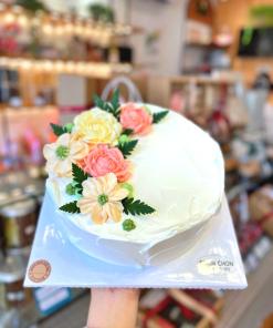 Bánh sinh nhật bắt hoa kem 25