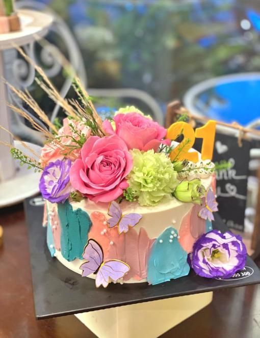 Bánh sinh nhật bắt hoa kem 3